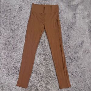 ⭐️⭐️⭐️Like New Lou & Grey leggings size XS